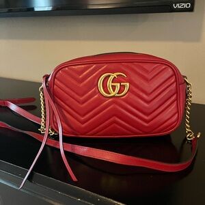 Gucci Marmont crossbody bag!